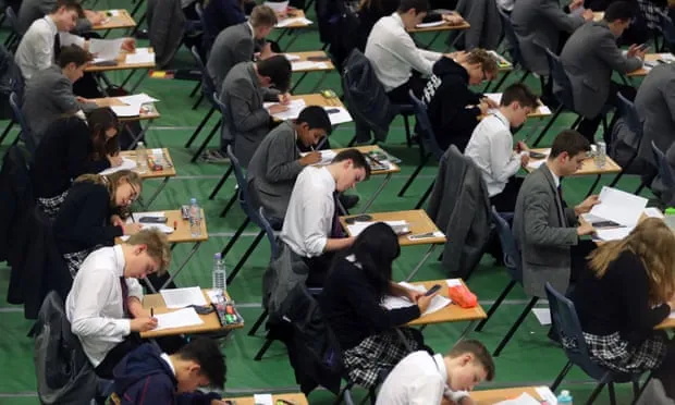 英国中小学全面关停，A-level/GCSE取消，中国考点